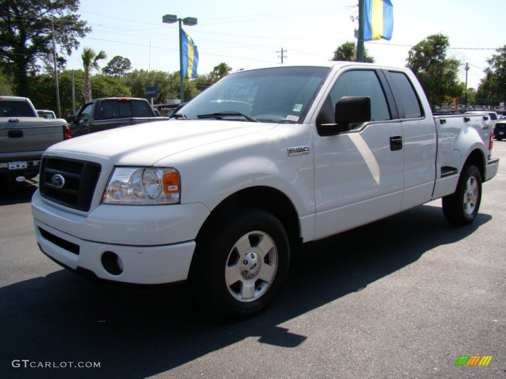 2006 F150 STX SuperCab - Oxford White / Medium/Dark Flint photo #4