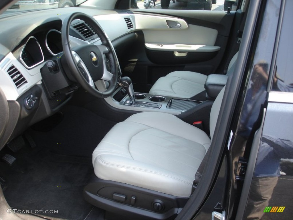 Light Gray/Ebony Interior 2011 Chevrolet Traverse LTZ AWD Photo #50354364