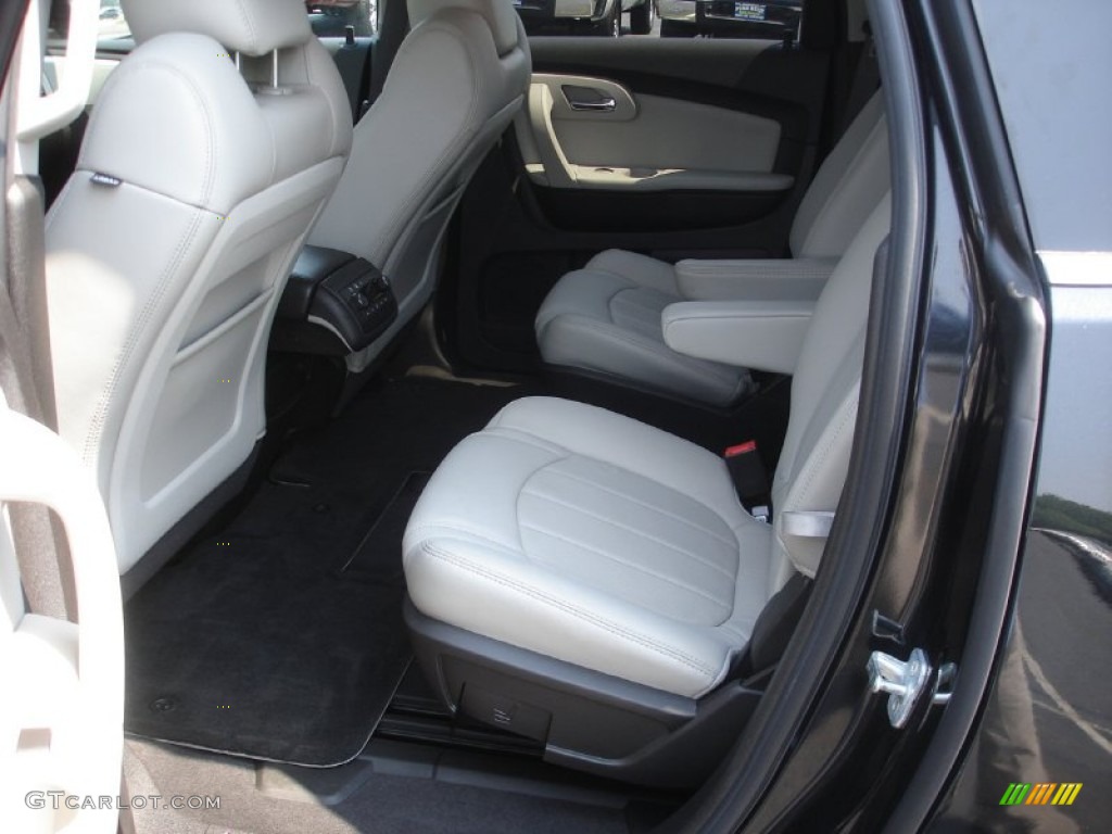 Light Gray/Ebony Interior 2011 Chevrolet Traverse LTZ AWD Photo #50354379