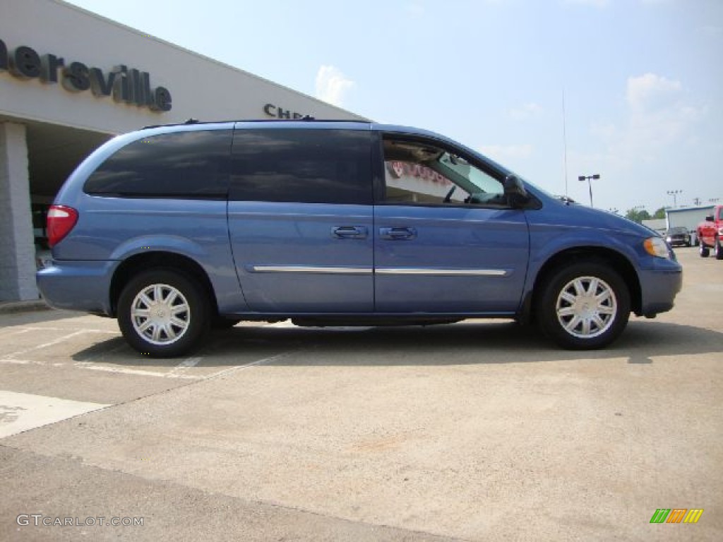 2007 Town & Country Touring - Marine Blue Pearl / Medium Slate Gray photo #2