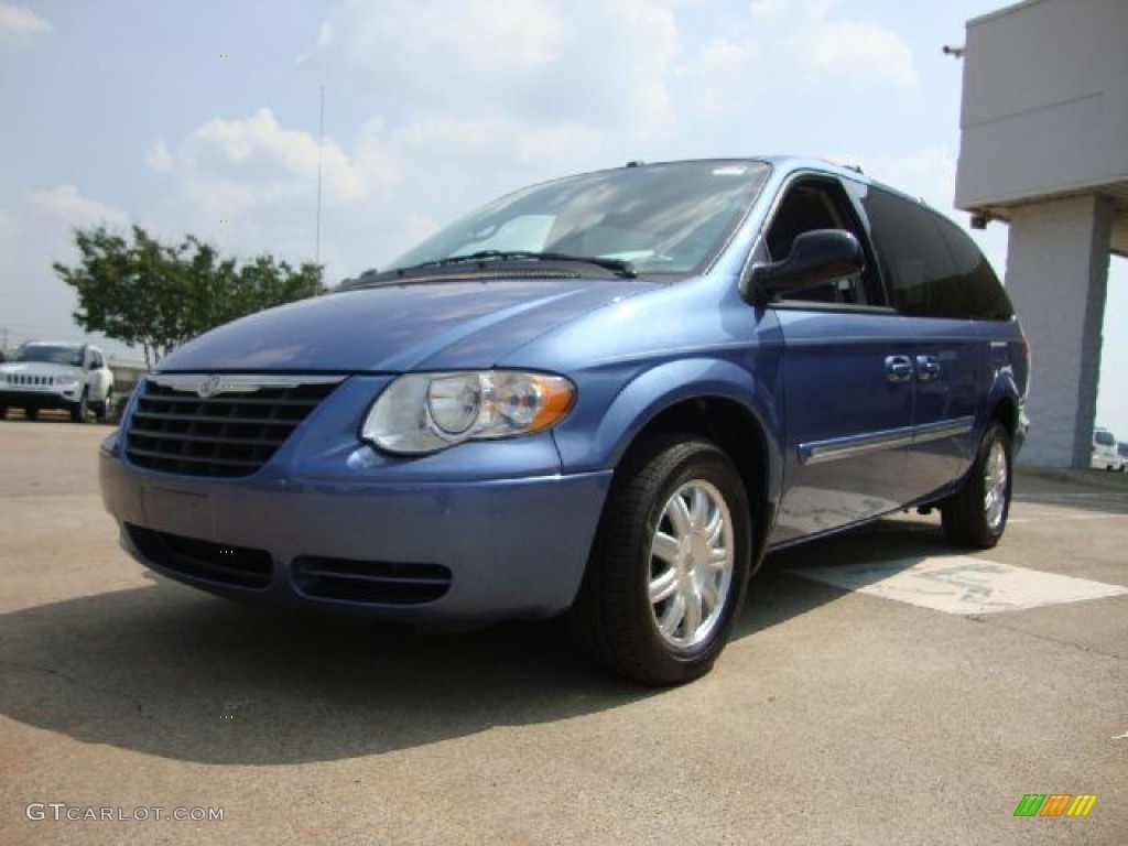 2007 Town & Country Touring - Marine Blue Pearl / Medium Slate Gray photo #7