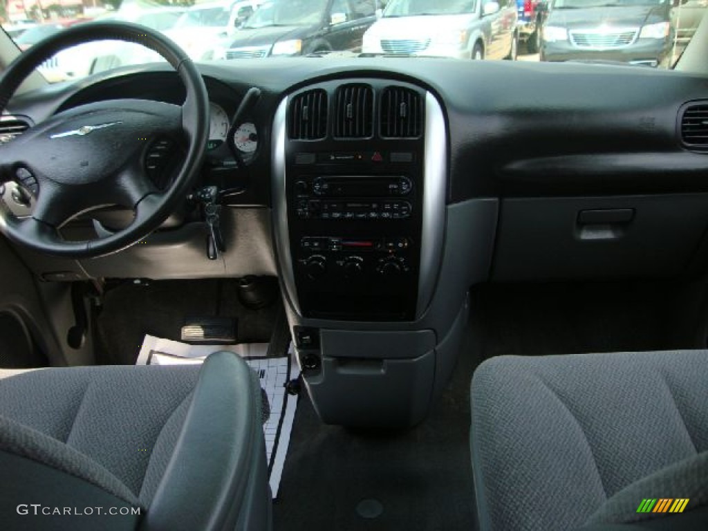 2007 Town & Country Touring - Marine Blue Pearl / Medium Slate Gray photo #31