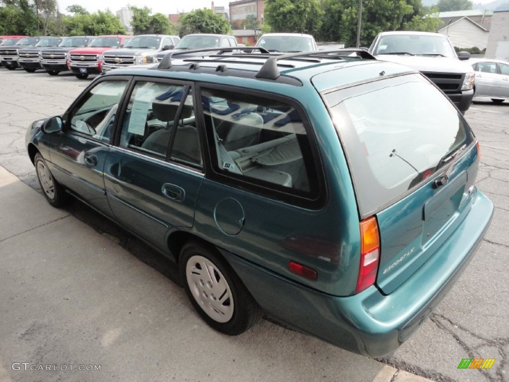 1997 Escort LX Wagon - Pacific Green Metallic / Medium Graphite photo #6