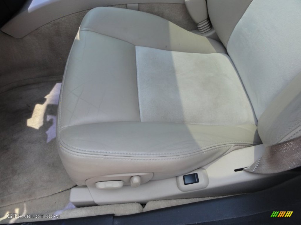 2005 CTS -V Series - Red Line / Light Neutral photo #16