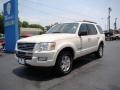 2008 White Suede Ford Explorer XLT  photo #4