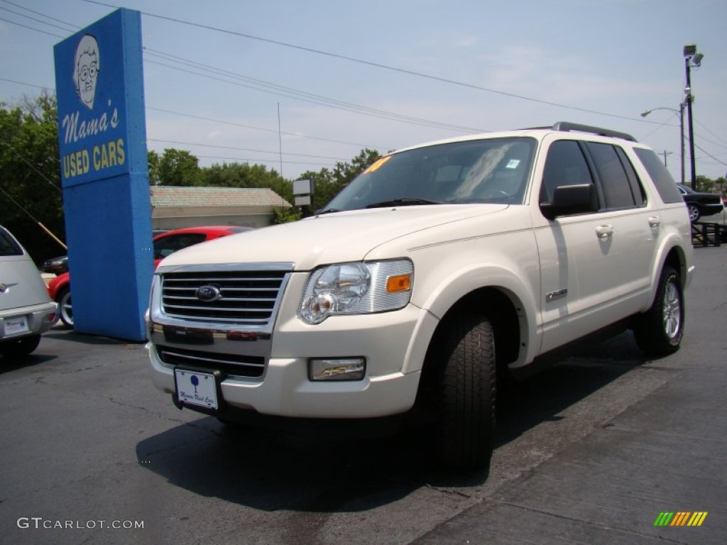 2008 Explorer XLT - White Suede / Black/Stone photo #33