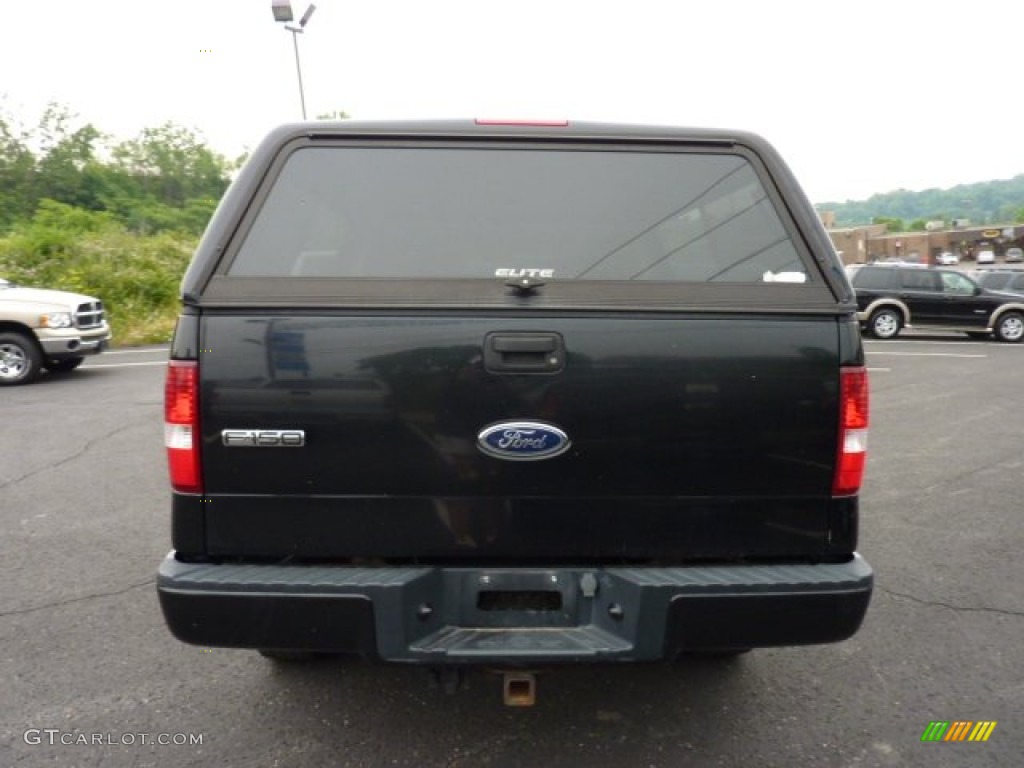 2004 F150 STX SuperCab 4x4 - Black / Black/Medium Flint photo #3
