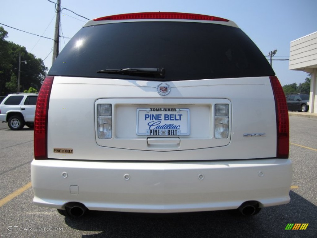 2006 SRX V6 - White Diamond / Cashmere photo #6