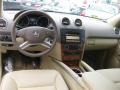 Black - ML 350 4Matic Photo No. 21