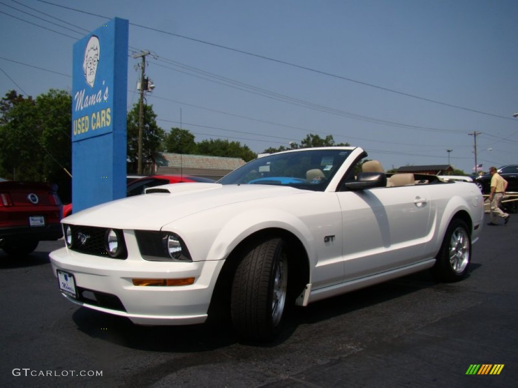 2007 Mustang GT Premium Convertible - Performance White / Medium Parchment photo #24
