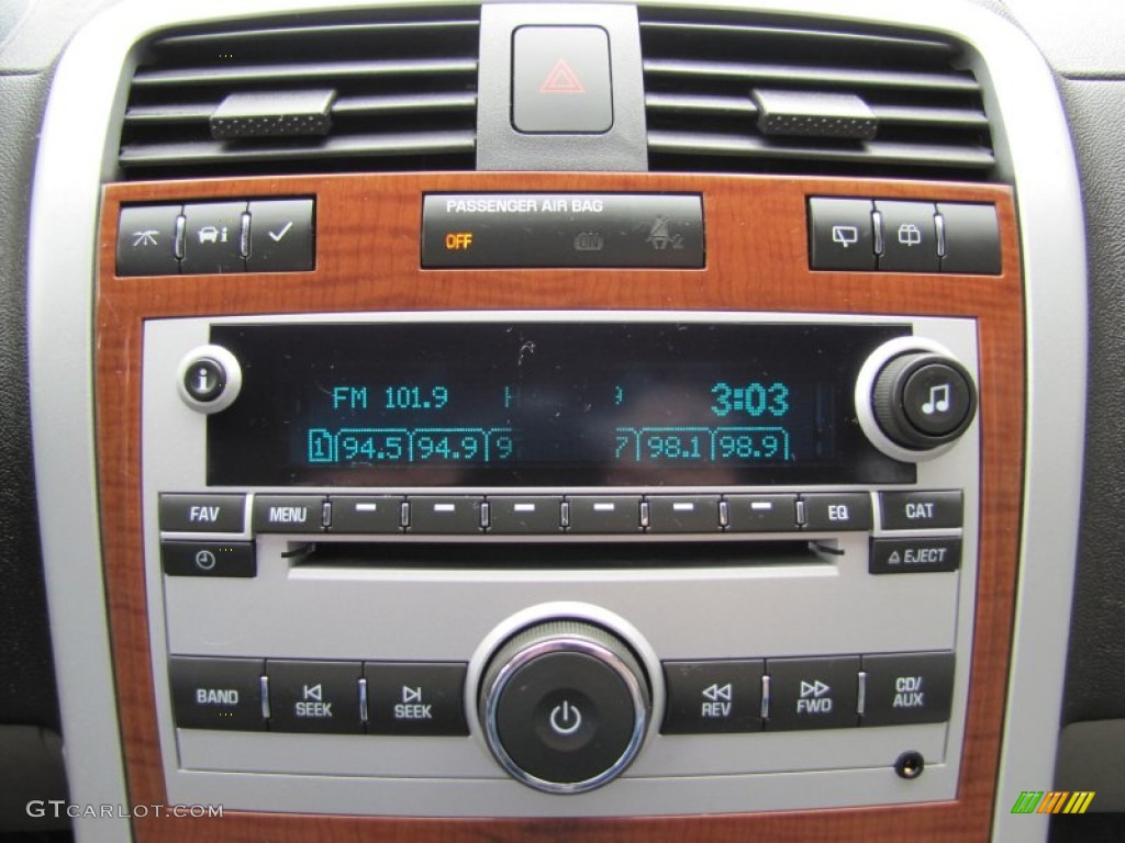 2009 Chevrolet Equinox LT AWD Controls Photo #50362487