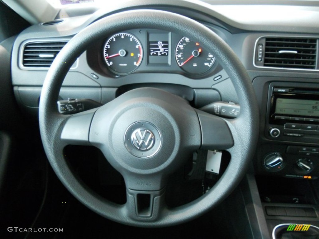 2011 Volkswagen Jetta SE Sedan Titan Black Steering Wheel Photo #50365119