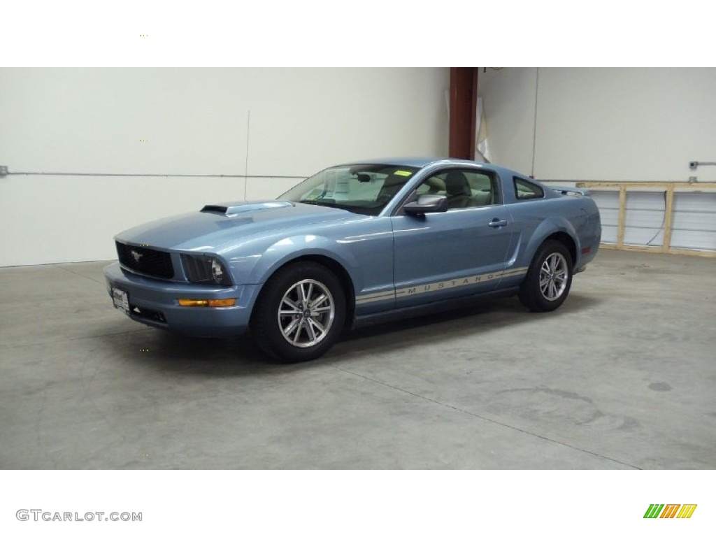 2005 Mustang V6 Deluxe Coupe - Windveil Blue Metallic / Medium Parchment photo #1