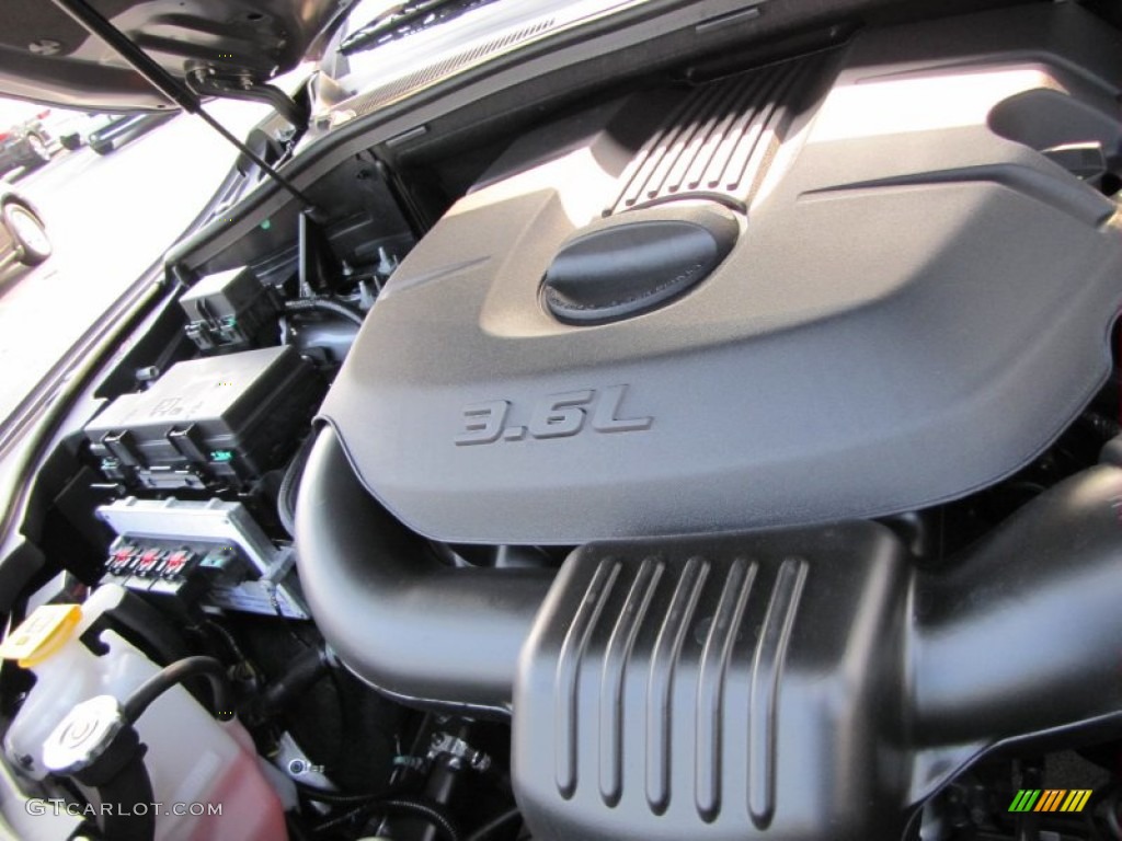 2011 Dodge Durango Crew 3.6 Liter DOHC 24-Valve VVT Pentastar V6 Engine Photo #50368128