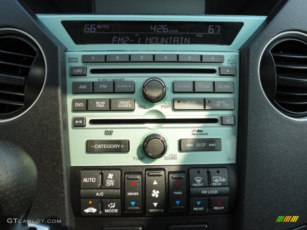 2011 Honda Pilot Touring 4WD Controls Photo #50368275