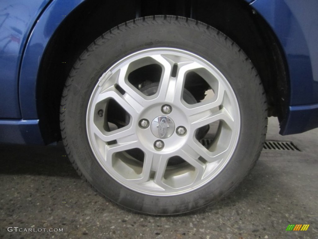 2008 Focus SES Sedan - Vista Blue Metallic / Medium Stone photo #9