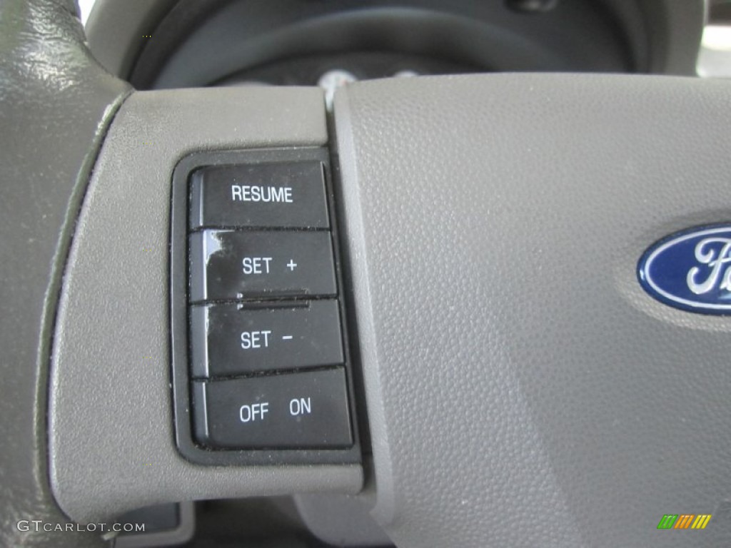 2008 Focus SES Sedan - Vista Blue Metallic / Medium Stone photo #27