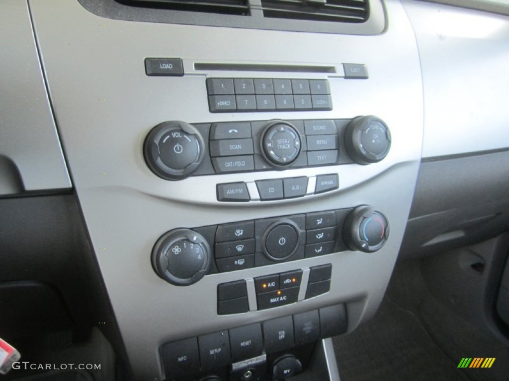 2008 Focus SES Sedan - Vista Blue Metallic / Medium Stone photo #29