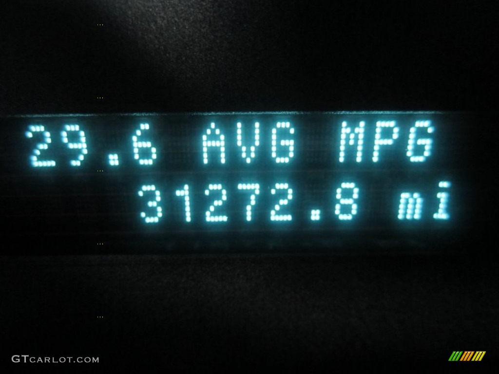 2008 Focus SES Sedan - Vista Blue Metallic / Medium Stone photo #31