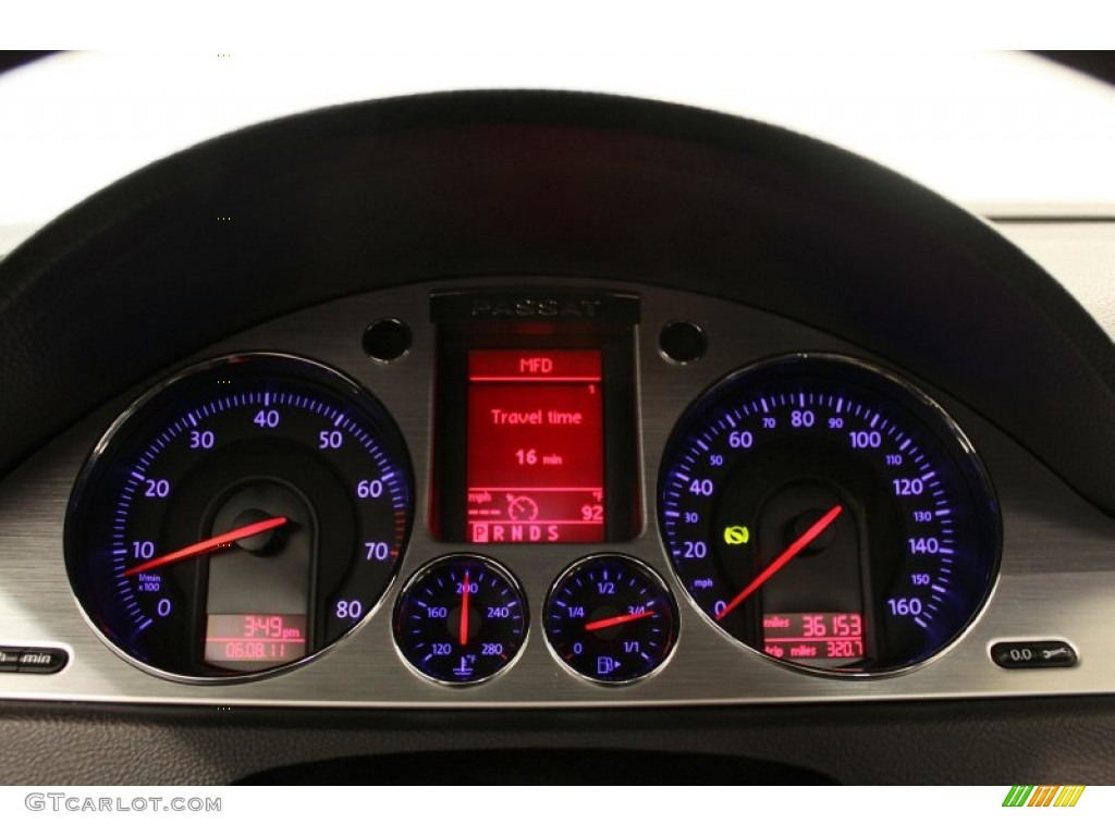 2006 Volkswagen Passat 3.6 Sedan Gauges Photo #50369940