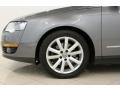 2006 Volkswagen Passat 3.6 Sedan Wheel and Tire Photo