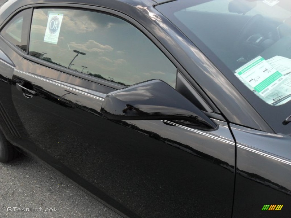 2011 Camaro LT Coupe - Black / Black photo #21