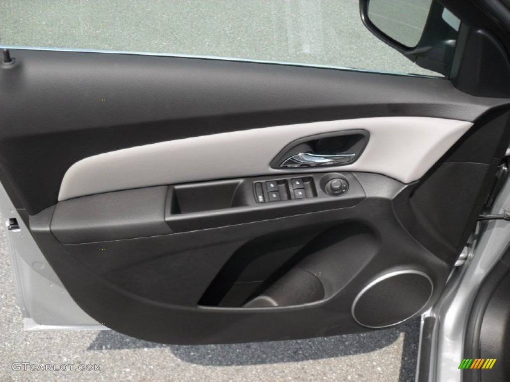 2011 Chevrolet Cruze ECO Medium Titanium Door Panel Photo #50374866