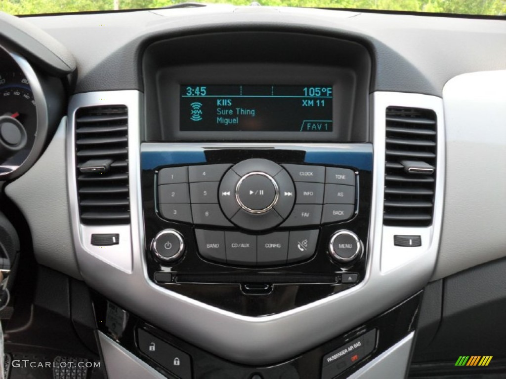 2011 Chevrolet Cruze ECO Controls Photo #50374905