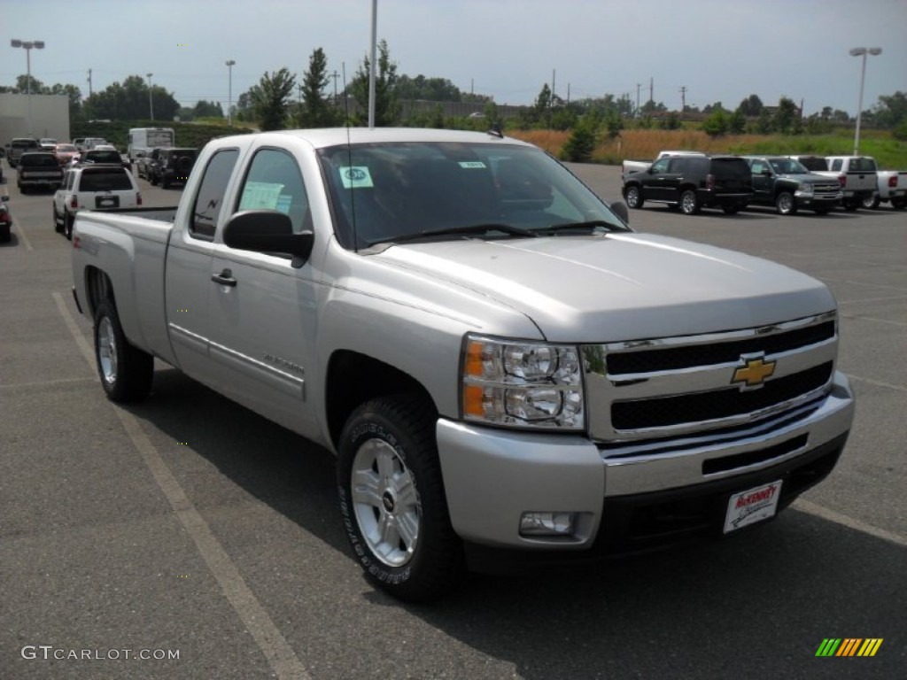 2011 Silverado 1500 LT Extended Cab 4x4 - Sheer Silver Metallic / Ebony photo #5