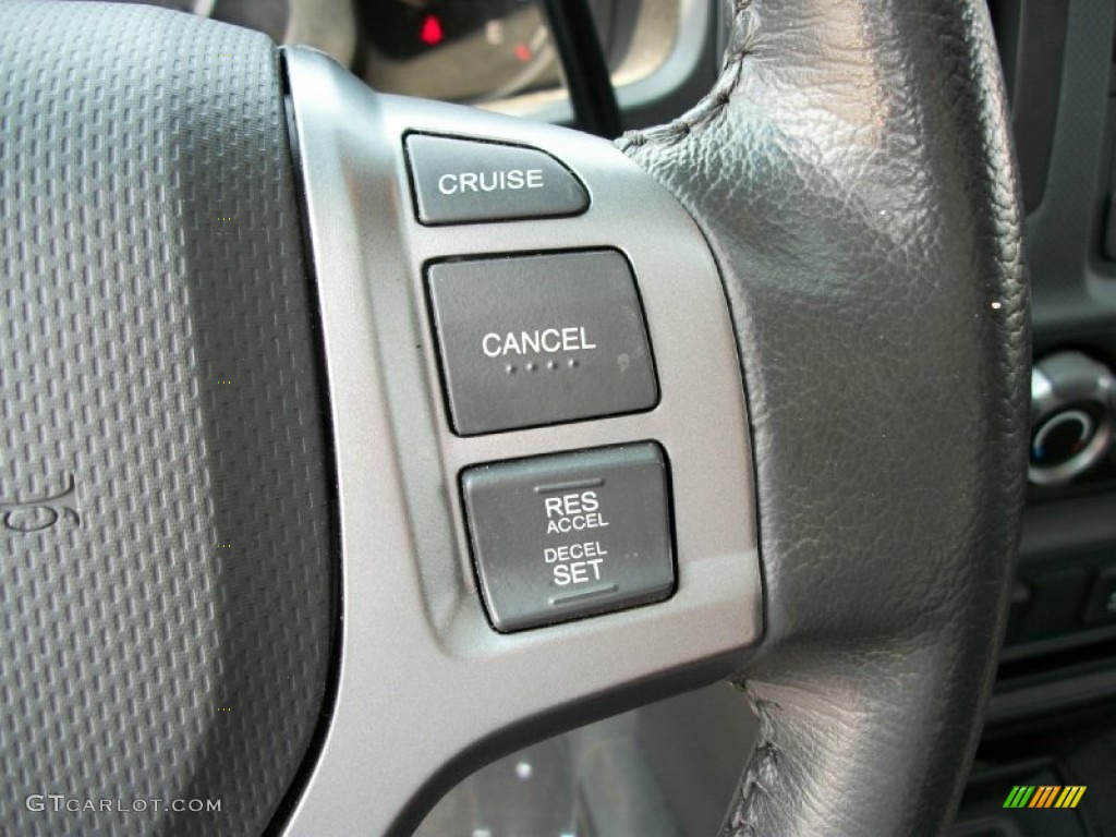 2009 Honda Ridgeline RTL Controls Photo #50377328