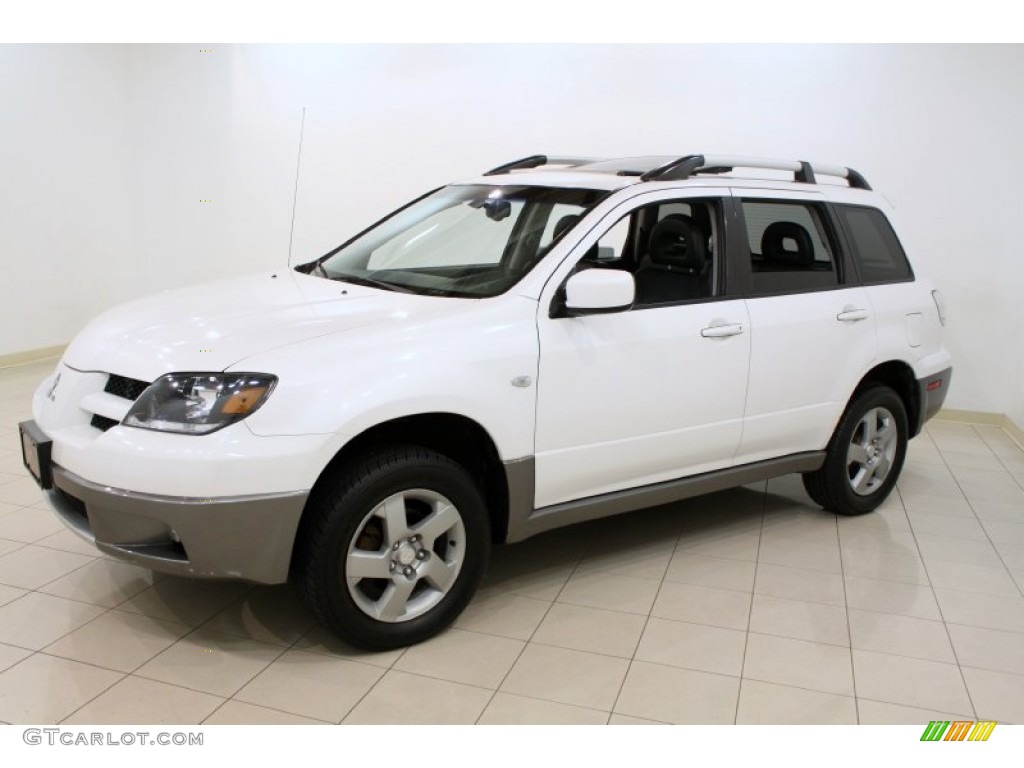 Diamond White Pearl 2004 Mitsubishi Outlander XLS AWD Exterior Photo #50381986