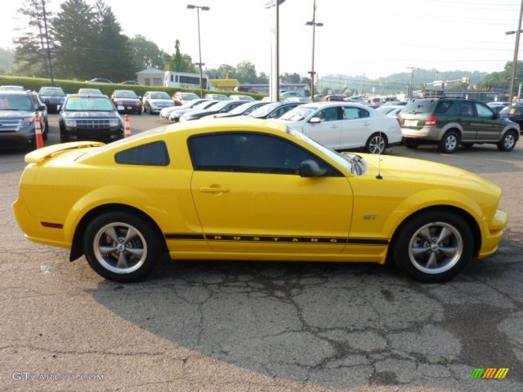 2006 Mustang GT Premium Coupe - Screaming Yellow / Dark Charcoal photo #5