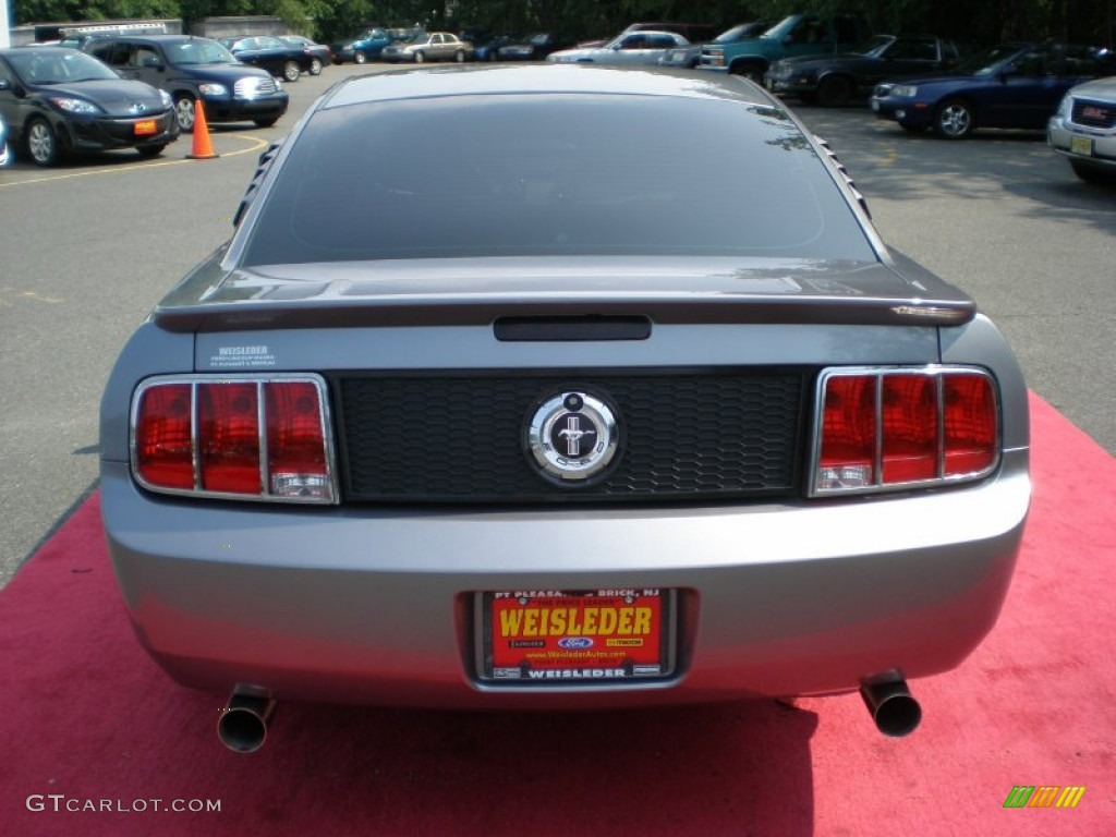 2007 Mustang V6 Premium Coupe - Tungsten Grey Metallic / Dark Charcoal photo #7