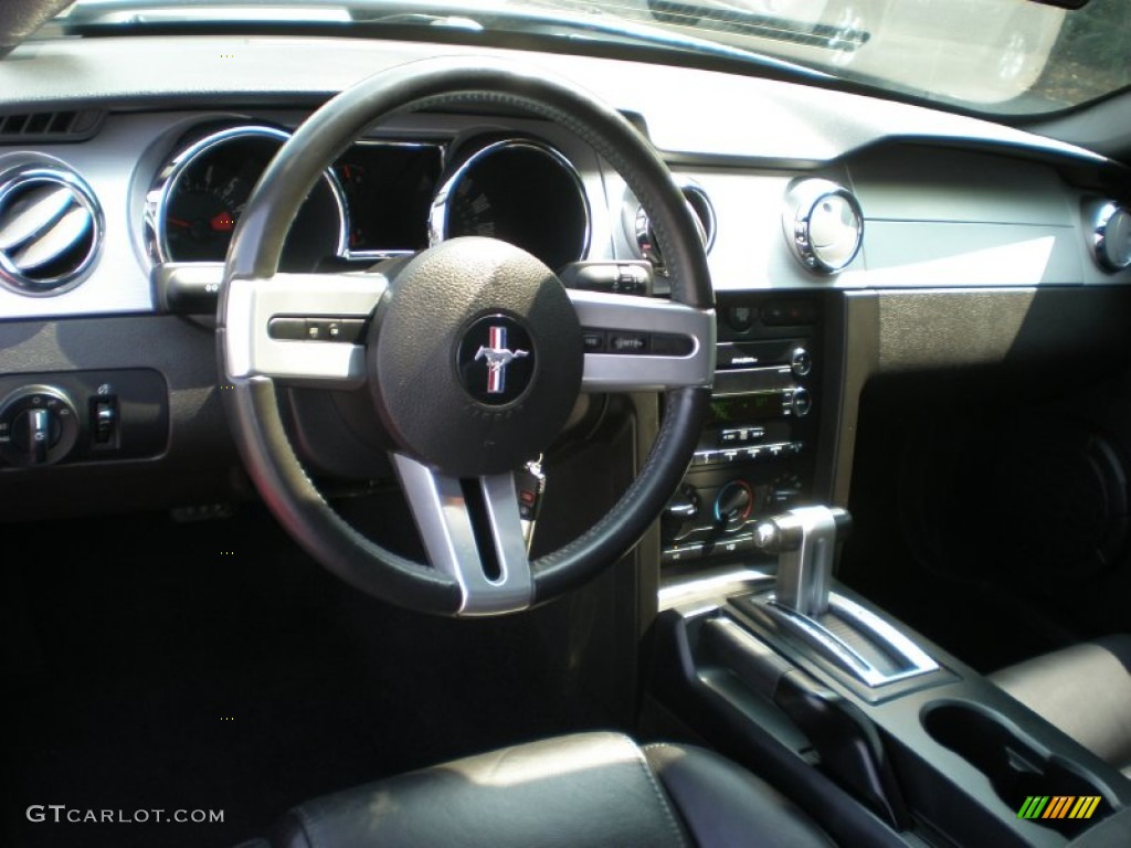 2007 Mustang V6 Premium Coupe - Tungsten Grey Metallic / Dark Charcoal photo #10