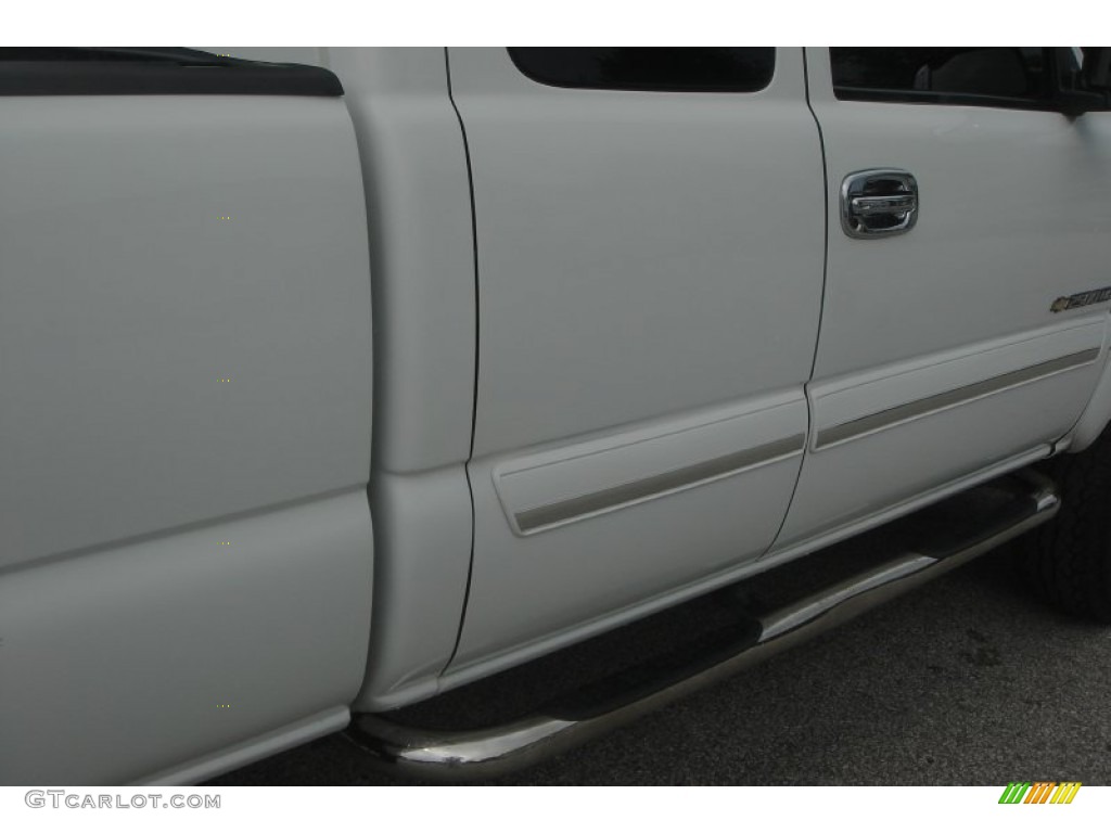 2003 Silverado 2500HD LT Extended Cab 4x4 - Summit White / Tan photo #9