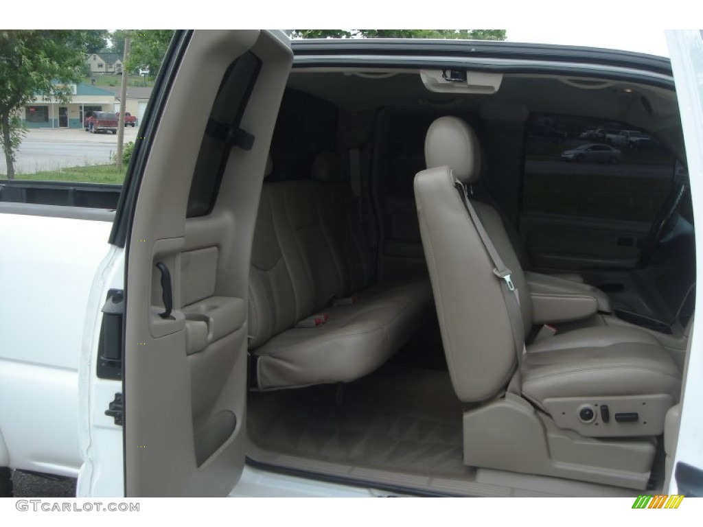 2003 Silverado 2500HD LT Extended Cab 4x4 - Summit White / Tan photo #19