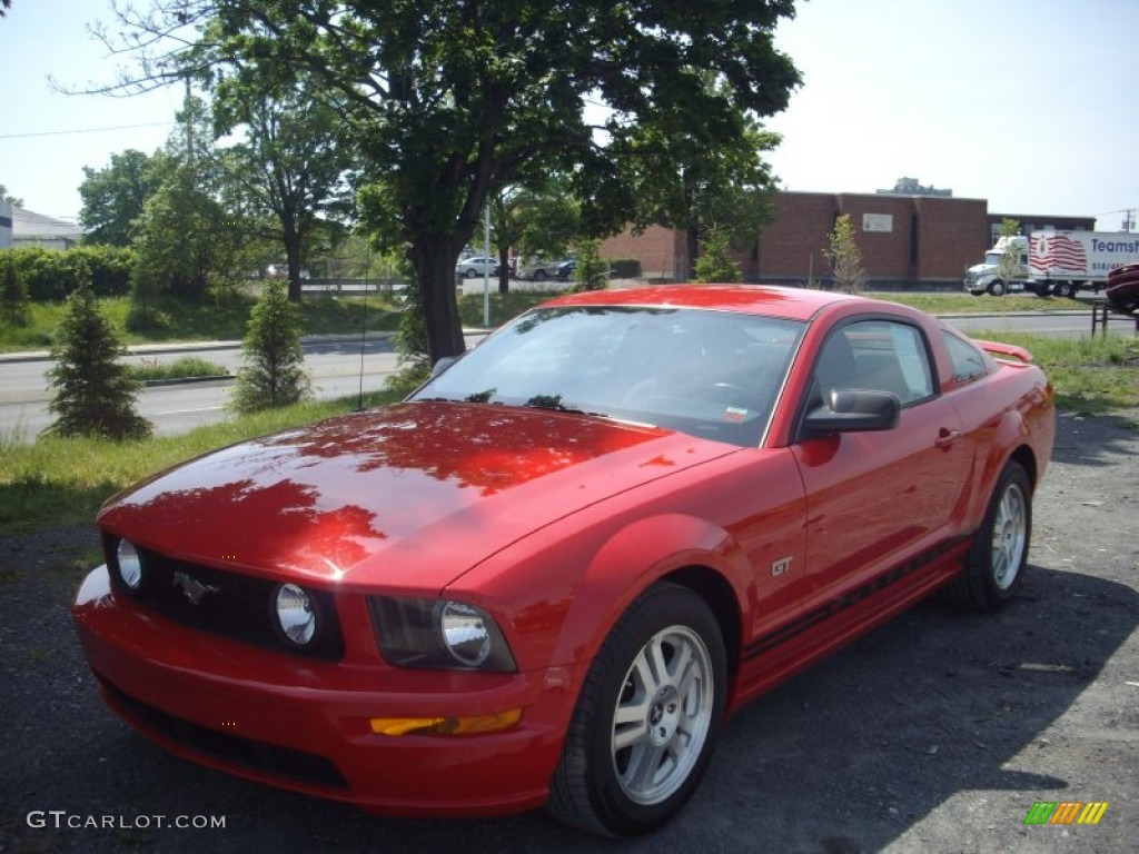 2007 Mustang GT Deluxe Coupe - Torch Red / Charcoal photo #1