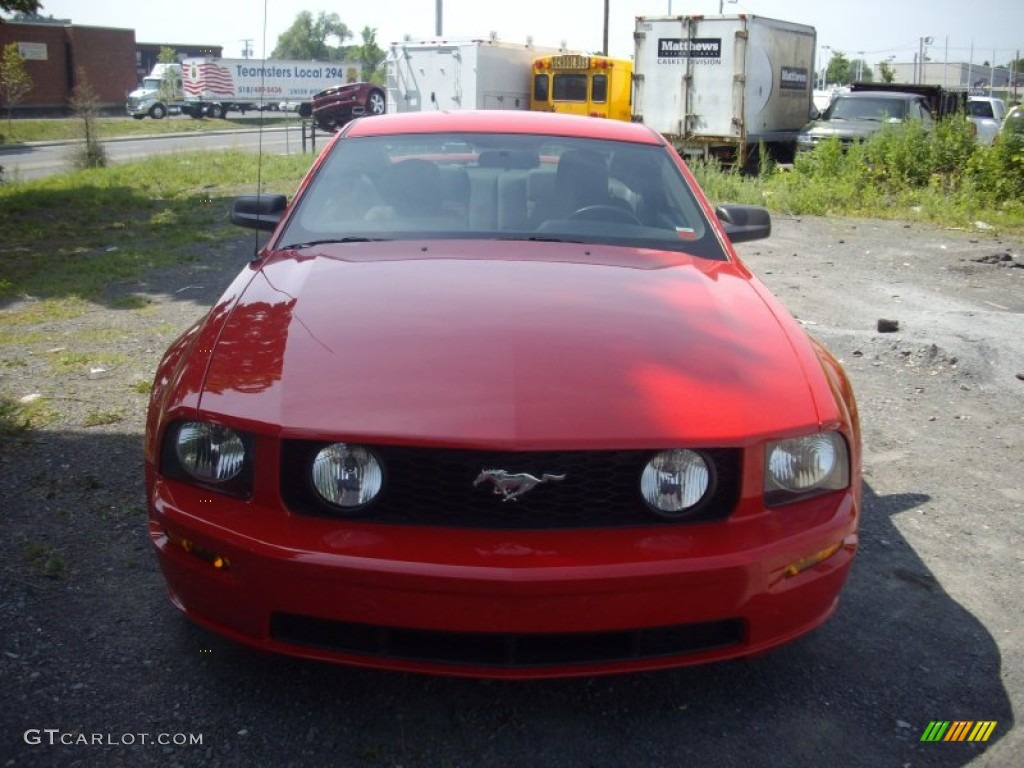 2007 Mustang GT Deluxe Coupe - Torch Red / Charcoal photo #2