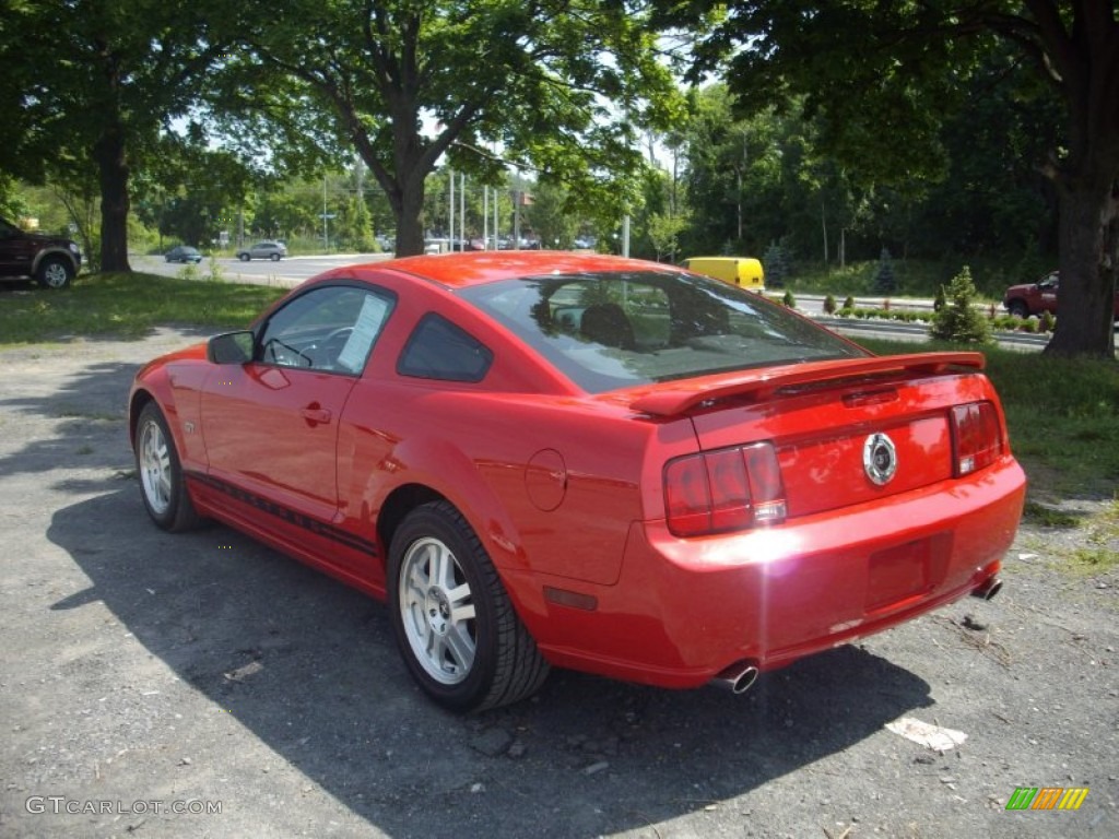 2007 Mustang GT Deluxe Coupe - Torch Red / Charcoal photo #4