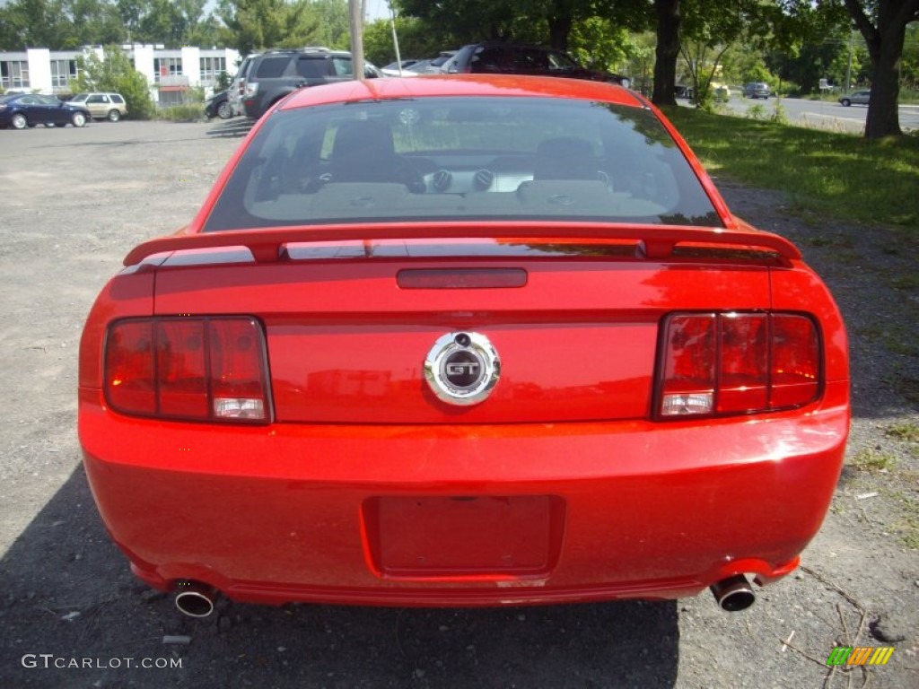 2007 Mustang GT Deluxe Coupe - Torch Red / Charcoal photo #5