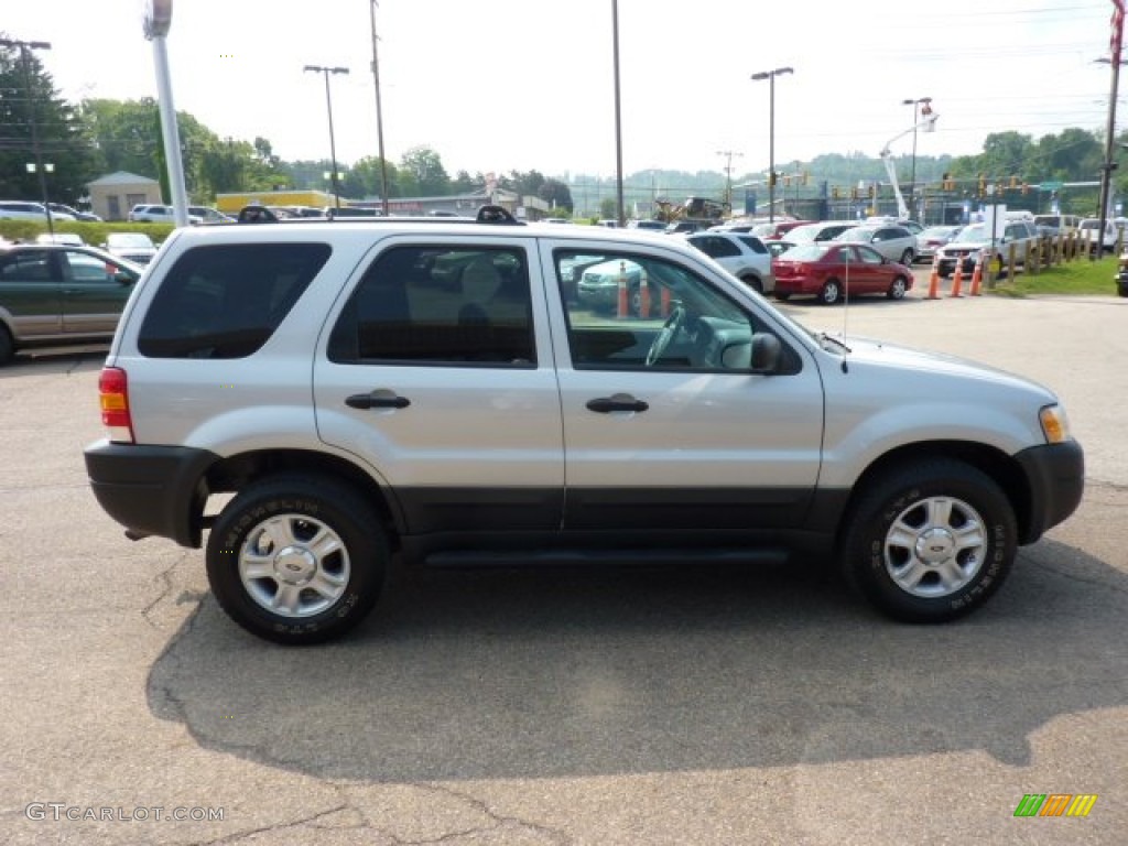 2003 Escape XLT V6 4WD - Satin Silver Metallic / Medium Dark Flint photo #3