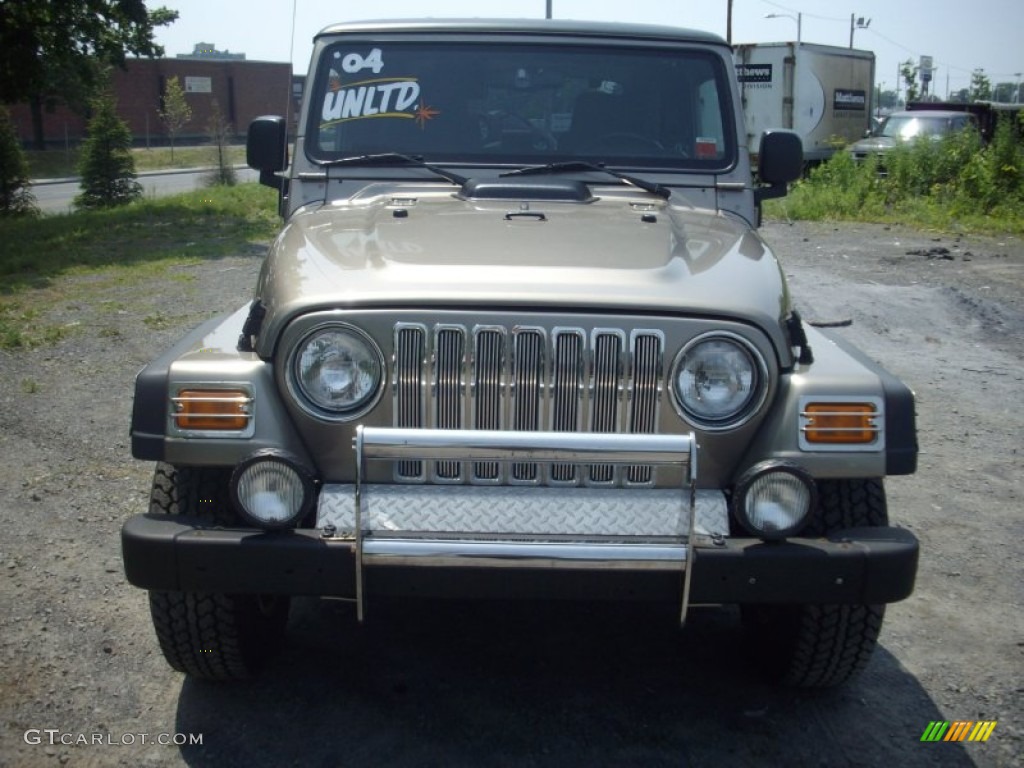 2004 Wrangler Unlimited 4x4 - Light Khaki Metallic / Dark Slate Gray photo #2