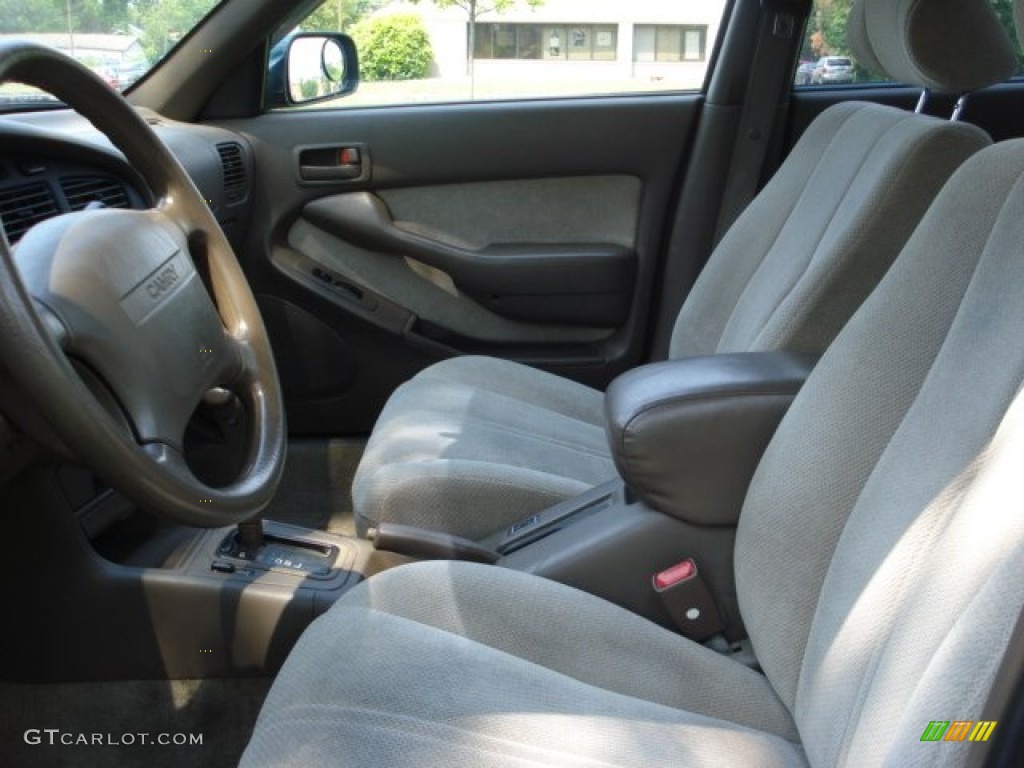 1996 Camry LE Sedan - Dark Emerald Green Metallic / Gray photo #10