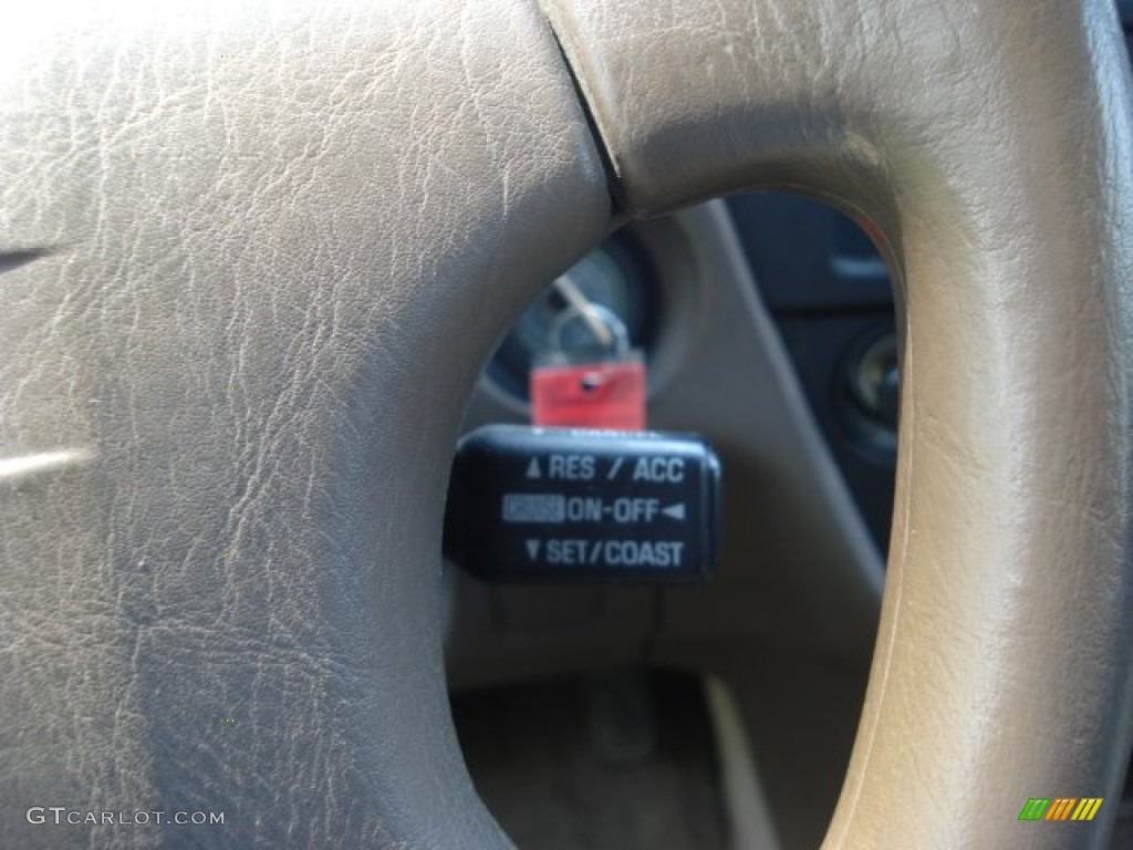 1996 Camry LE Sedan - Dark Emerald Green Metallic / Gray photo #13