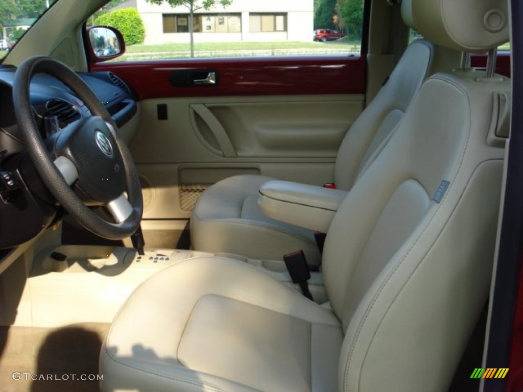 Cream Interior 2006 Volkswagen New Beetle 2.5 Coupe Photo #50385681