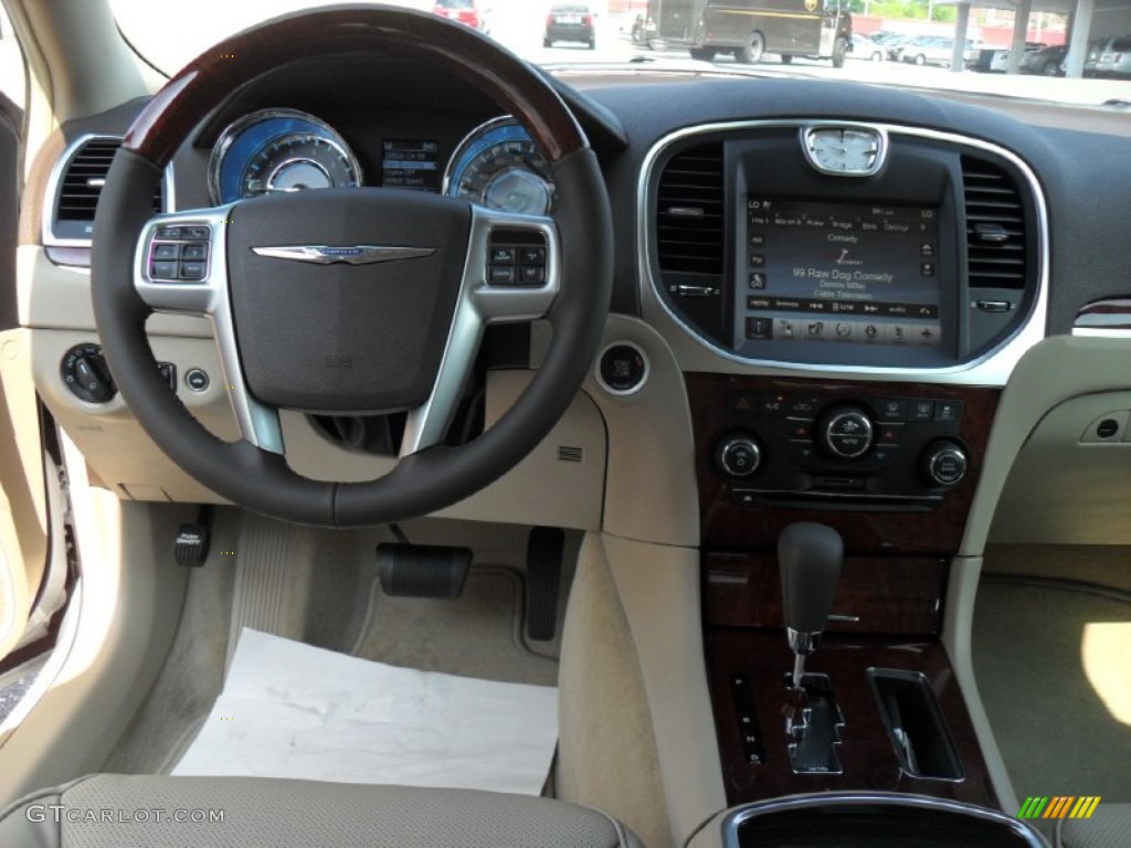 2011 Chrysler 300 C Hemi Black/Light Frost Beige Dashboard Photo #50386053