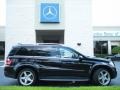 Obsidian Black Metallic - GL 550 4Matic Photo No. 5