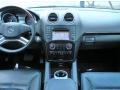 Obsidian Black Metallic - GL 550 4Matic Photo No. 22