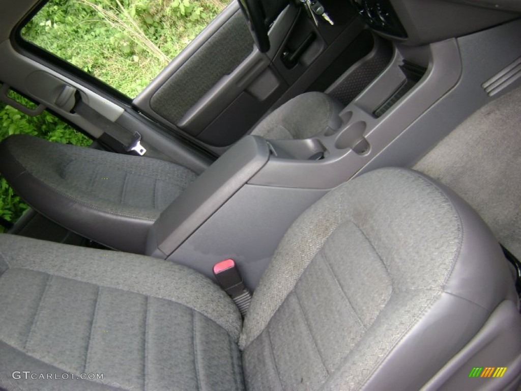2002 Explorer XLS 4x4 - Black Clearcoat / Graphite photo #19