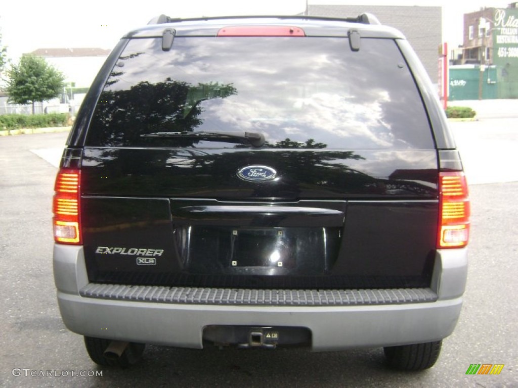 2002 Explorer XLS 4x4 - Black Clearcoat / Graphite photo #27
